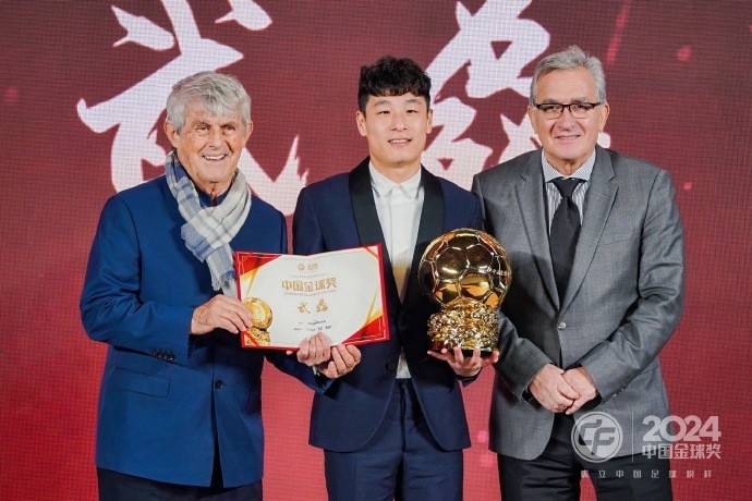  恭喜“核武7”！武磊第五次加冕中國金球獎