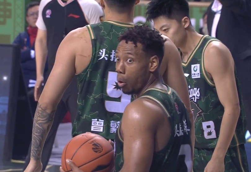  外線很準(zhǔn)！祝銘震6記三分拿下22分6籃板
