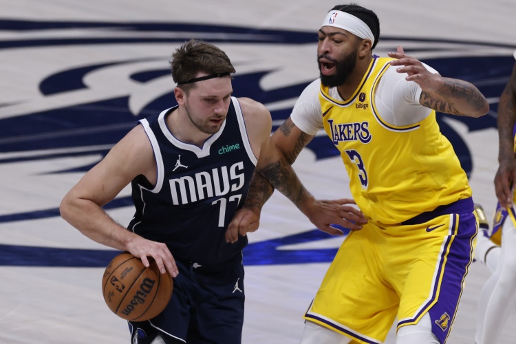 KD：這應該是我在聯(lián)盟或這項運動中所見過最大的一筆交易了