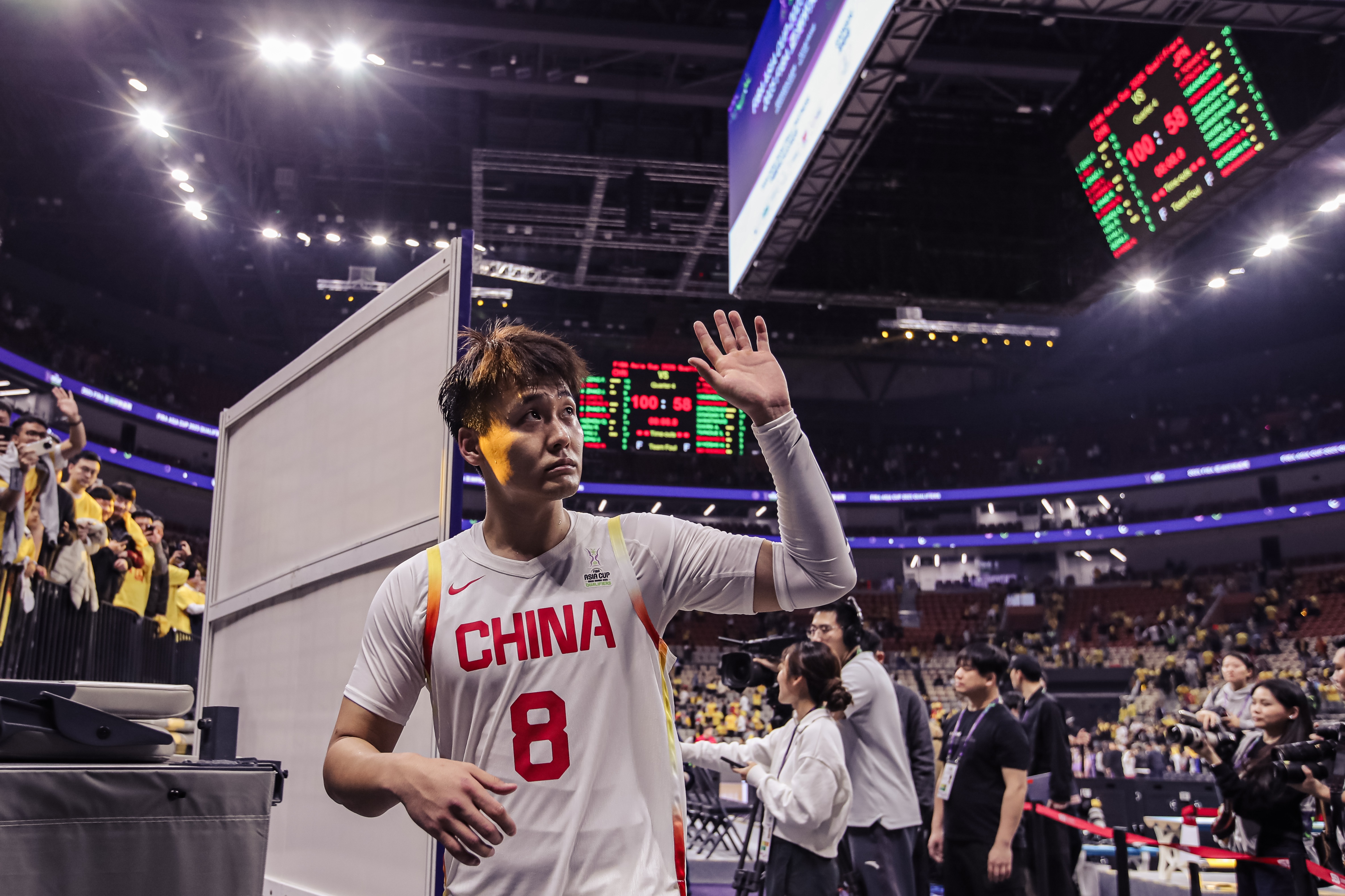  奠定基調(diào)！趙睿三分4中3攻下15+5+5 次節(jié)連得10分帶隊(duì)拉開分差